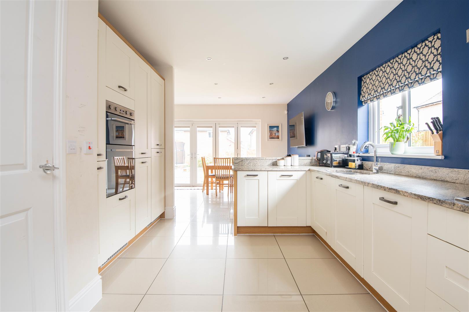 4 bed property in Hollington Close, Leyland